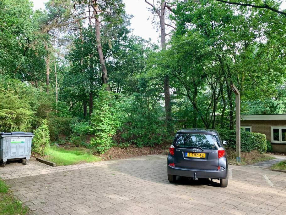 Sluwe Vos: Ontspannen In Het Bos! Otterlo Bagian luar foto